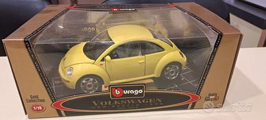Burago automodello scala 1:18 volkswagen new beetl