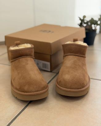 UGG Classic Mini in camoscio N.39 Nuove