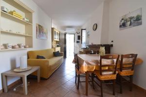 3 LOCALI A LAUREANA CILENTO