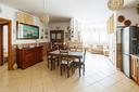 appartamento-piano-terra-vista-mare-con-giardino-e