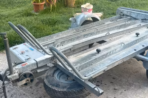 Carrello portamoto  Umbra Rimorchi TM 600