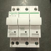 Schneider Base portafusibile STI - 3P+N - 10.3x38 