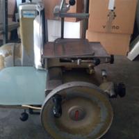 Affettatrice professionale BERKEL