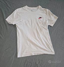 T-shirt Nike e T-shirt Leone 1947 per sport