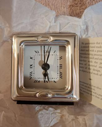 sveglia in lastra d argento