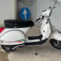 Piaggio Vespa 150 PX anniversario unita d'italia