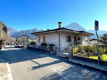 CASA INDIPENDENTE CON GIARDINO DI 350 MQ