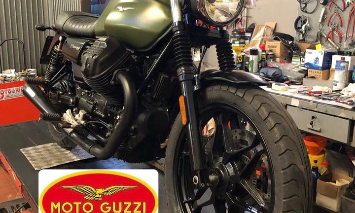 Moto Guzzi V7 III STONE ABS solo 17200 km