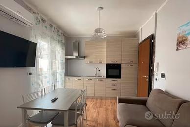 ARDEA BILOCALE ARREDATO Con BALCONI