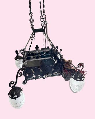Lampadario Vintage in Ferro Battuto con Paralumi