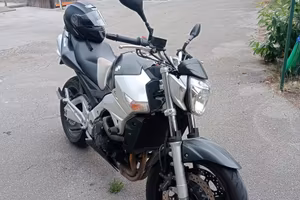 Suzuki Gsr 600