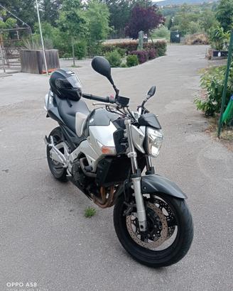 Suzuki Gsr 600