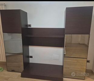 Parete attrezzata più tavolo 30€