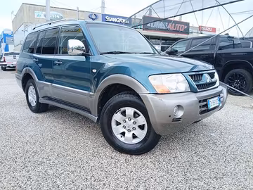 Mitsubishi Pajero 3.2 16V DI-D 5p. GLS2 7 POSTI