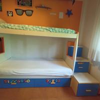 letto a castello con contenitori