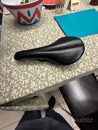sella in spugna nera gt