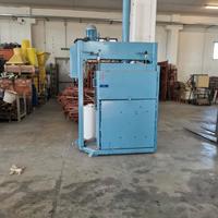 Compattatore da giardino 