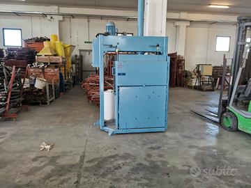 Compattatore da giardino 