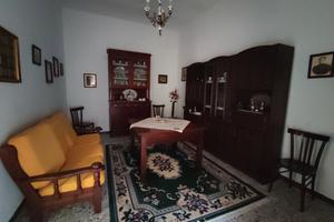 Scano di Montiferro casa indipendente con giardino