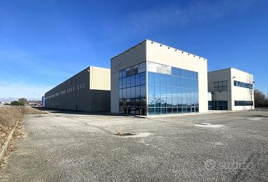 COMPLESSO COMMERCIALE/INDUSTR. zona Lauzacco I-420