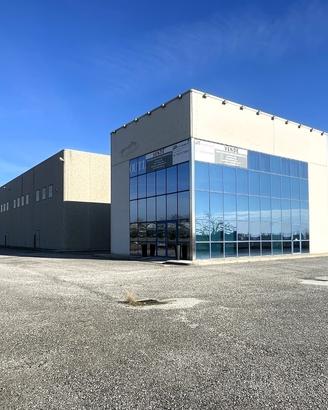 COMPLESSO COMMERCIALE/INDUSTR. zona Lauzacco I-420