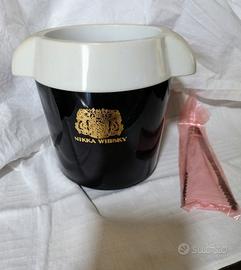Secchiello da ghiaccio con pinza.