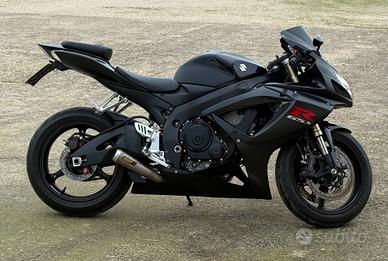 Suzuki gsx k7 600