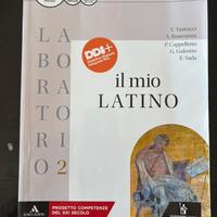 Libro di latino per Liceo Scientifico