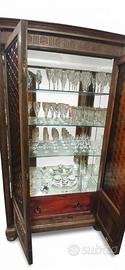Vetrinetta d'Epoca in Legno Intagliato con Luce