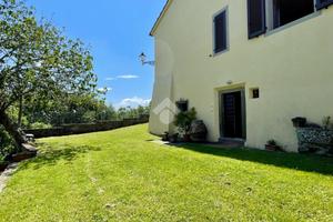 CASA SEMINDIPENDENTE A VICCHIO