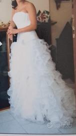 Abito da Sposa con Balze, spacco + accessori