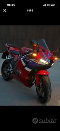 Honda cbr 600 rr come nuovo 2700km