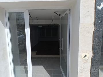 Locale commerciale di 250 MQ su P.zza Adda