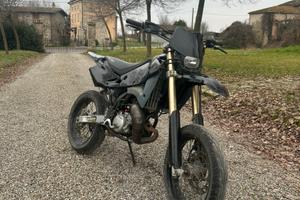 Husqvarna ch racing TARGATA