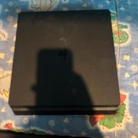 ps 4 usata in buone condizioni 1TB CON FC 24