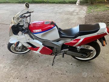 Yamaha FZR 1000 - 1991