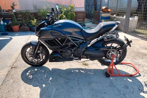 Ducati Diavel Carbon 1200 