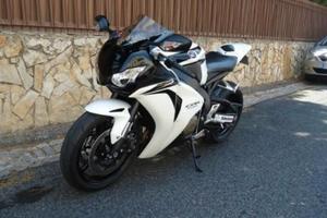 CBR 1000 Fireblade 