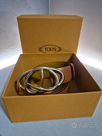 Tod's cintura in pelle con fibbia dorata
