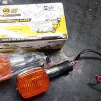 Indicatori di direzione (frecce) per moto vintage