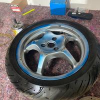 Cerchio aerox con mozzo