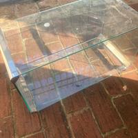 Tavolo da salotto in cristallo