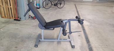 macchina combinata per gambe