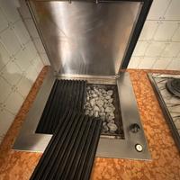 Barbecue a gas professionale con pietra lavica e