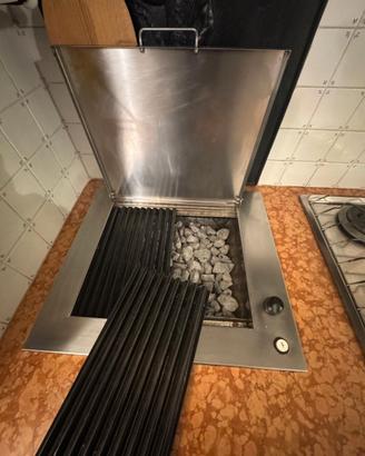 Barbecue a gas professionale con pietra lavica e