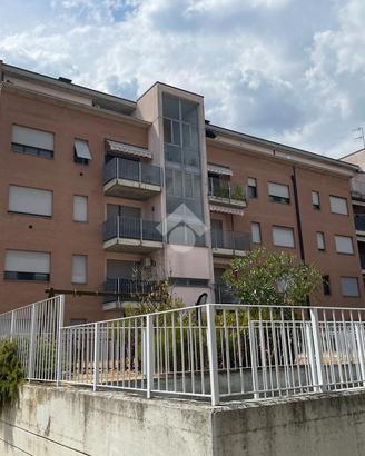2 LOCALI A PARMA