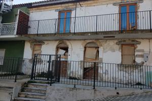 Immobile semiristrutturato