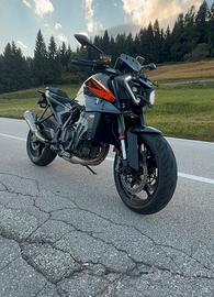 KTM 990 DUKE