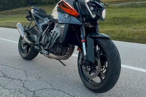 KTM 990 DUKE