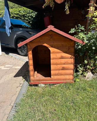 Cuccia per Cani in Legno